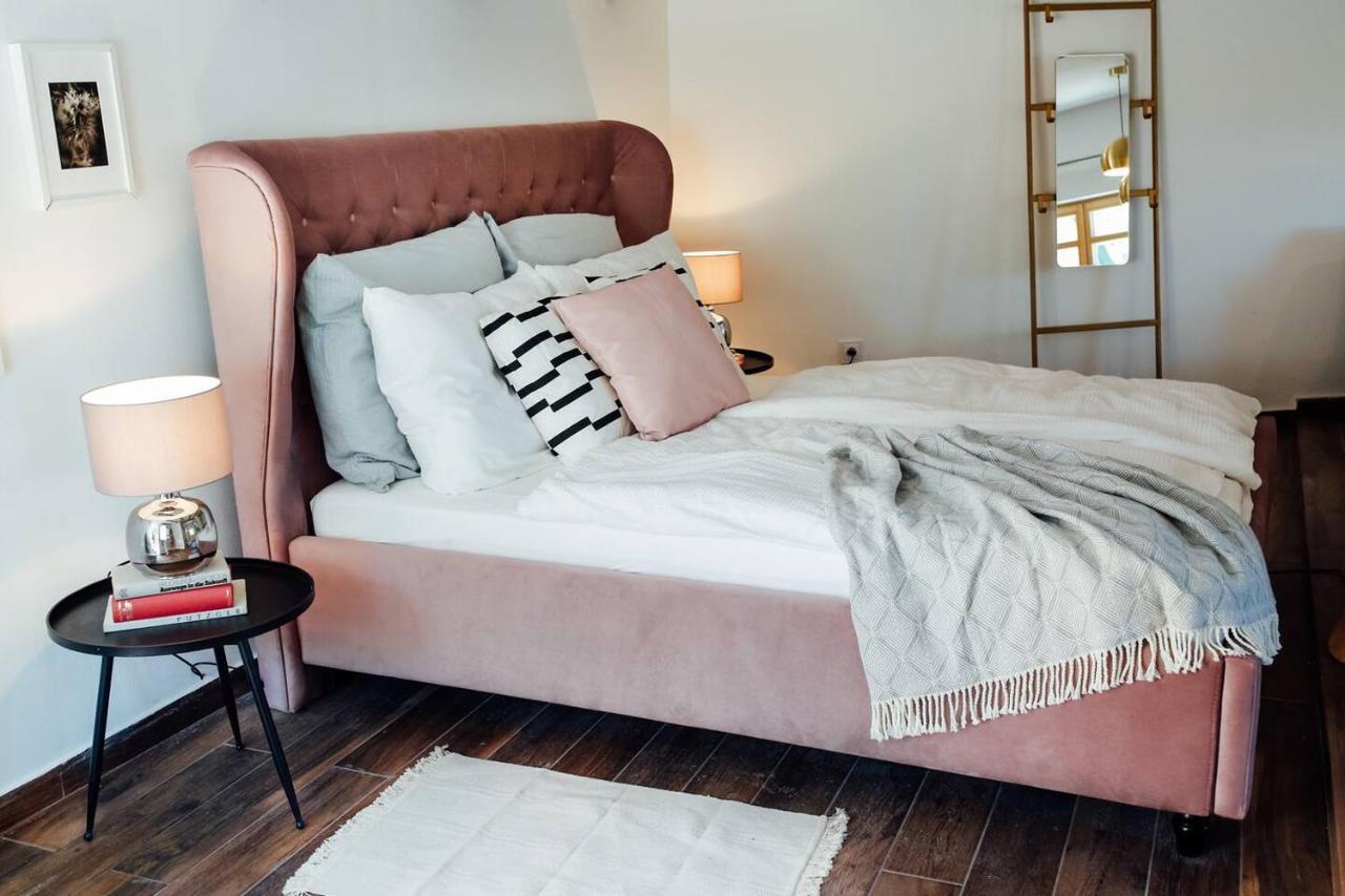 Apartment Aussee- Atelier Salzherrenhof- Kueche, Wlan, Netflix Bad Aussee Extérieur photo