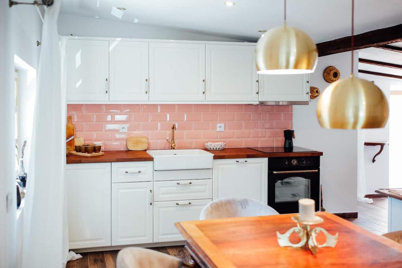 Apartment Aussee- Atelier Salzherrenhof- Kueche, Wlan, Netflix Bad Aussee Extérieur photo